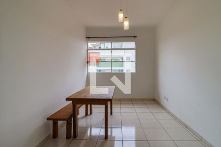 Sala  de apartamento para alugar com 2 quartos, 55m² em Santo Antônio, Belo Horizonte