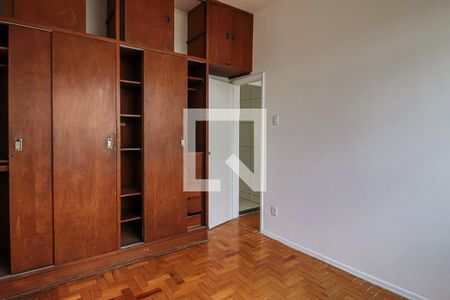 Quarto 1 de apartamento para alugar com 2 quartos, 55m² em Santo Antônio, Belo Horizonte