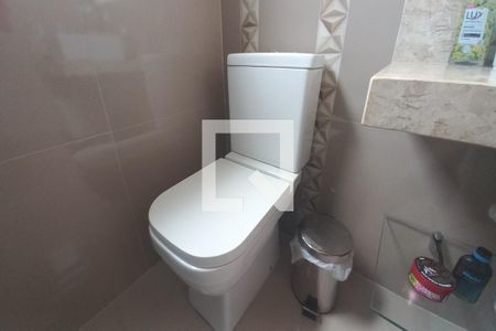 Apartamento à venda com 65m², 2 quartos e 1 vaga Apartamento à venda com 65m², 2 quartos e 1 vagaDetalhe do banheiro