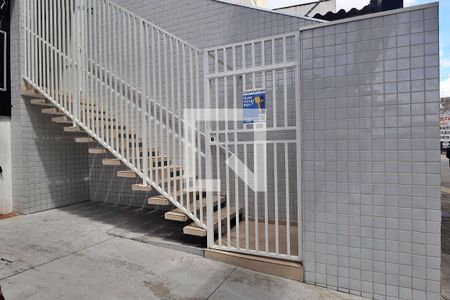 Fachada de kitnet/studio para alugar com 1 quarto, 36m² em Vila Palmares, Santo André