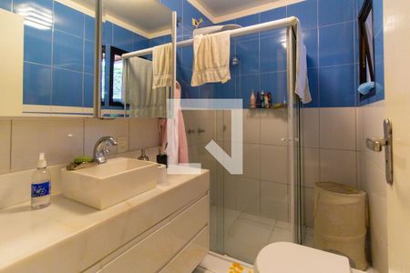 Casa à venda com 150m², 4 quartos e 8 vagasBanheiro da Suíte