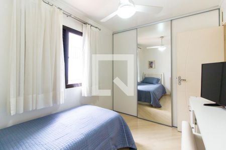 Casa à venda com 150m², 4 quartos e 8 vagasQuarto 01