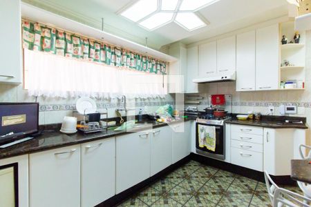 Casa à venda com 150m², 4 quartos e 8 vagasCozinha