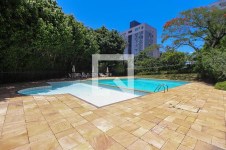 Apartamento para alugar com 95m², 3 quartos e 1 vaga Apartamento para alugar com 95m², 3 quartos e 1 vagaÁrea comum - Piscina