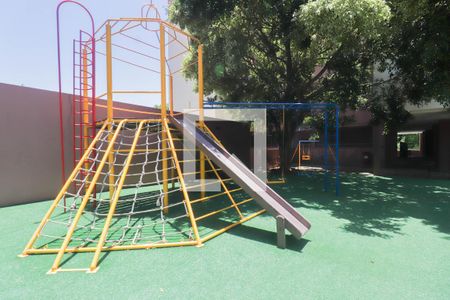 Apartamento para alugar com 95m², 3 quartos e 1 vaga Apartamento para alugar com 95m², 3 quartos e 1 vagaÁrea comum - Playground