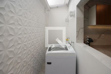Casa de condomínio à venda com 95m², 3 quartos e 2 vagasÁrea de Serviço