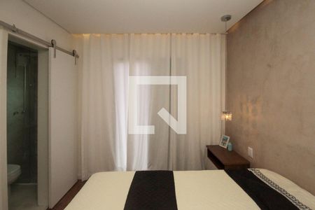 Casa de condomínio à venda com 95m², 3 quartos e 2 vagasSuíte