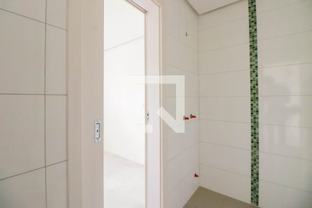 Banheiro de apartamento para alugar com 1 quarto, 50m² em Jardim Botânico, Porto Alegre