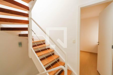 Escadas de casa de condomínio à venda com 3 quartos, 176m² em Parque Mandaqui, São Paulo