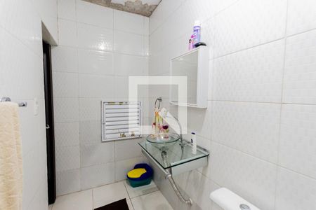 Casa à venda com 100m², 3 quartos e 2 vagasBanheiro de Serviço