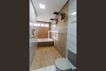 Casa à venda com 100m², 3 quartos e 2 vagasBanheiro da Suíte