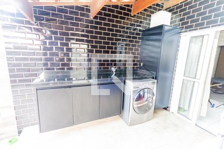 Casa à venda com 100m², 3 quartos e 2 vagasArmário