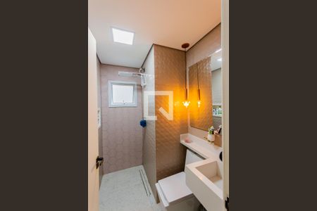 Casa à venda com 100m², 3 quartos e 2 vagasBanheiro