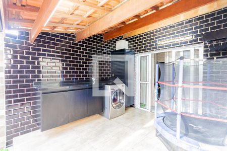 Casa à venda com 100m², 3 quartos e 2 vagasÁrea de Serviço