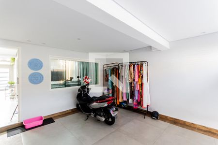 Casa à venda com 100m², 3 quartos e 2 vagasGaragem
