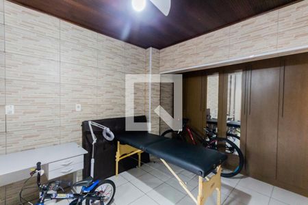 Casa à venda com 100m², 3 quartos e 2 vagasQuarto de Serviço