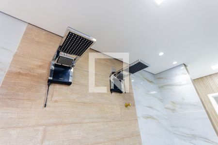 Casa à venda com 100m², 3 quartos e 2 vagasChuveiros