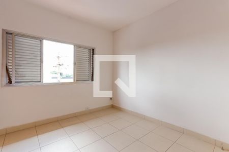 Casa à venda com 180m², 3 quartos e 3 vagas Casa à venda com 180m², 3 quartos e 3 vagasQuarto 2