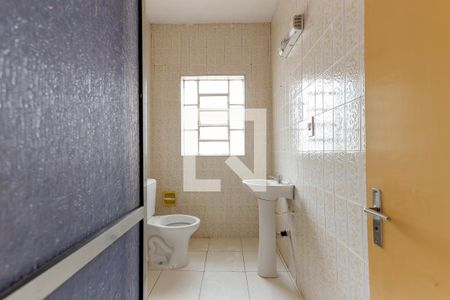 Casa à venda com 180m², 3 quartos e 3 vagas Casa à venda com 180m², 3 quartos e 3 vagasBanheiro