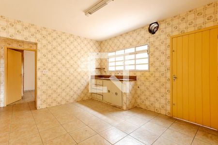 Casa à venda com 180m², 3 quartos e 3 vagas Casa à venda com 180m², 3 quartos e 3 vagasCozinha