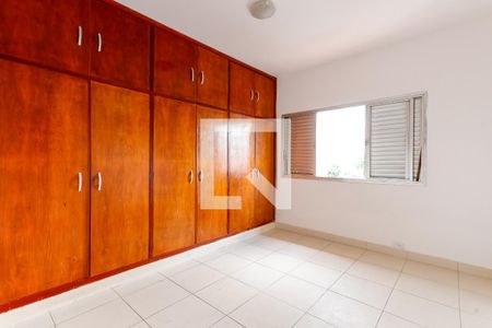 Casa à venda com 180m², 3 quartos e 3 vagas Casa à venda com 180m², 3 quartos e 3 vagasQuarto 2