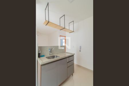 Apartamento à venda com 45m², 2 quartos e 1 vaga Apartamento à venda com 45m², 2 quartos e 1 vagaCozinha e Área de Serviço