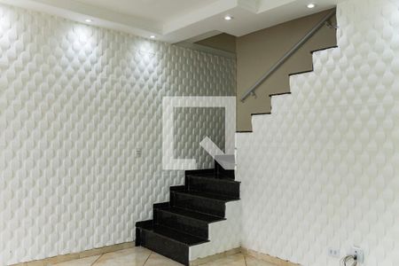 Sala de casa para alugar com 2 quartos, 75m² em Jardim Las Vegas, Santo André