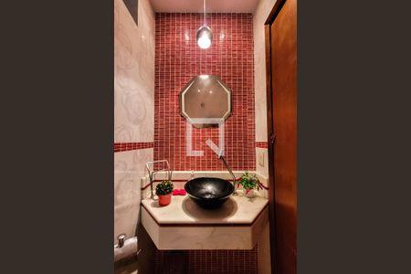 Lavabo de casa à venda com 2 quartos, 120m² em Parque Fongaro, São Paulo