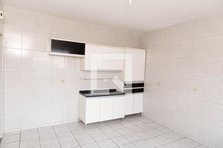 Casa à venda com 242m², 4 quartos e 2 vagas Casa à venda com 242m², 4 quartos e 2 vagasCozinha