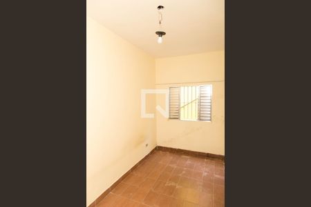 Casa à venda com 242m², 4 quartos e 2 vagas Casa à venda com 242m², 4 quartos e 2 vagasQuarto Casa 2