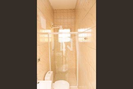 Casa à venda com 242m², 4 quartos e 2 vagas Casa à venda com 242m², 4 quartos e 2 vagasBanheiro Casa 2