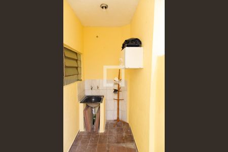 Casa à venda com 242m², 4 quartos e 2 vagas Casa à venda com 242m², 4 quartos e 2 vagasÁrea de Serviço Casa 2