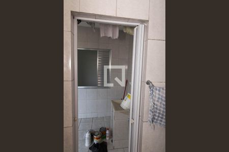 Casa à venda com 242m², 4 quartos e 2 vagas Casa à venda com 242m², 4 quartos e 2 vagasBanheiro de serviço