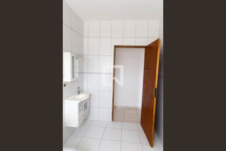 Casa à venda com 242m², 4 quartos e 2 vagas Casa à venda com 242m², 4 quartos e 2 vagasBanheiro Social 2