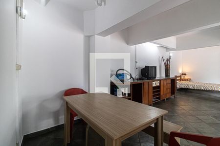 Casa à venda com 55m², 1 quarto e 1 vagaSala