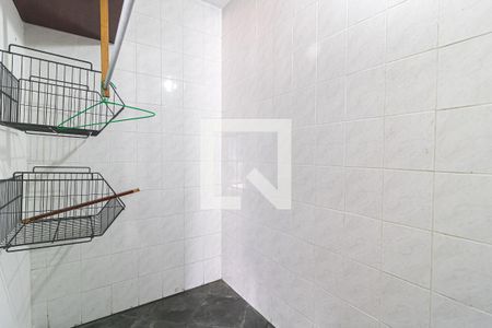 Casa à venda com 55m², 1 quarto e 1 vagaCloset