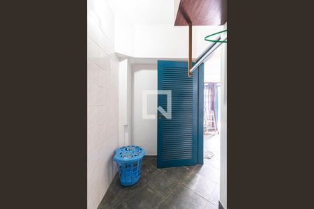 Casa à venda com 55m², 1 quarto e 1 vagaCloset