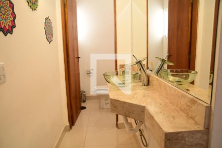 Lavabo de casa para alugar com 3 quartos, 200m² em Jardim Sabiá, Cotia