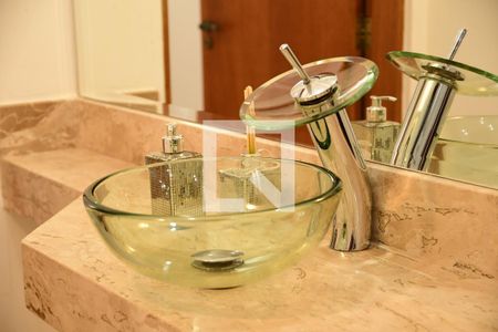 Lavabo de casa para alugar com 3 quartos, 200m² em Jardim Sabiá, Cotia