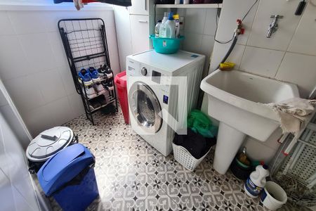 Apartamento à venda com 77m², 2 quartos e 1 vaga Apartamento à venda com 77m², 2 quartos e 1 vagaÁrea de Serviço