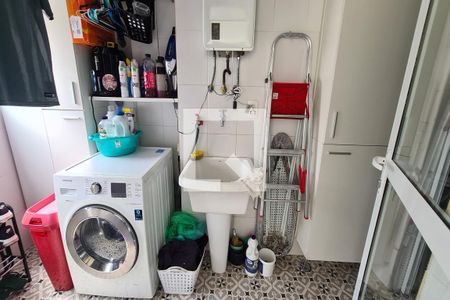 Apartamento à venda com 77m², 2 quartos e 1 vaga Apartamento à venda com 77m², 2 quartos e 1 vagaÁrea de Serviço