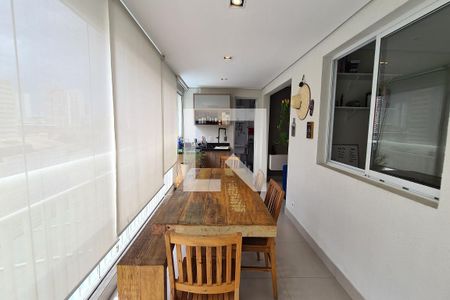 Apartamento à venda com 77m², 2 quartos e 1 vaga Apartamento à venda com 77m², 2 quartos e 1 vagaVaranda gourmet