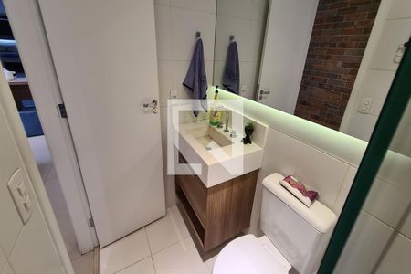 Apartamento à venda com 77m², 2 quartos e 1 vaga Apartamento à venda com 77m², 2 quartos e 1 vagaBanheiro