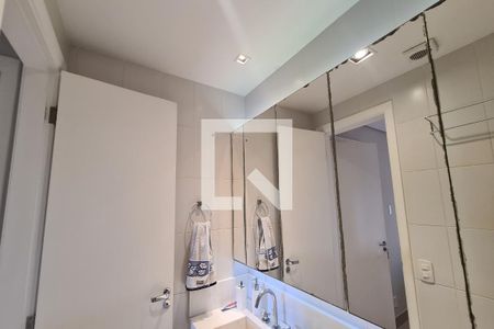 Apartamento à venda com 77m², 2 quartos e 1 vaga Apartamento à venda com 77m², 2 quartos e 1 vagaBanheiro da Suíte