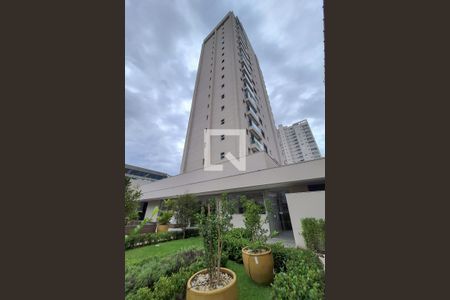 Apartamento à venda com 255m², 4 quartos e 4 vagas Apartamento à venda com 255m², 4 quartos e 4 vagasFachada