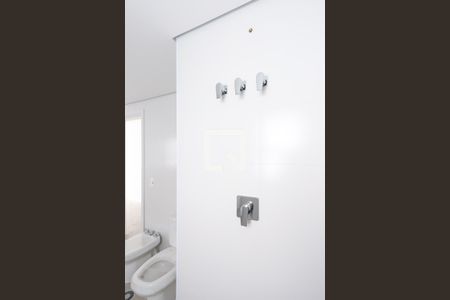 Apartamento à venda com 255m², 4 quartos e 4 vagas Apartamento à venda com 255m², 4 quartos e 4 vagasBanheiro da Suíte 4