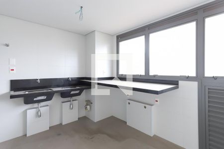 Apartamento à venda com 255m², 4 quartos e 4 vagas Apartamento à venda com 255m², 4 quartos e 4 vagasLavanderia