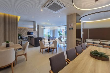 Apartamento à venda com 255m², 4 quartos e 4 vagas Apartamento à venda com 255m², 4 quartos e 4 vagasÁrea comum - Salão de festas