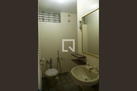 Apartamento à venda com 285m², 4 quartos e 2 vagas Apartamento à venda com 285m², 4 quartos e 2 vagasSuíte banheiro