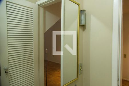 Apartamento à venda com 285m², 4 quartos e 2 vagas Apartamento à venda com 285m², 4 quartos e 2 vagasSuíte banheiro